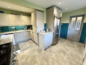 Kitchen- click for photo gallery